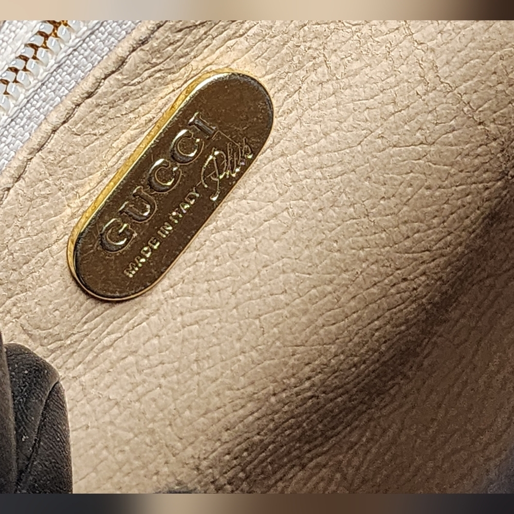 Vintage Gucci GG Plus Crossbody Bag – Rare Collector’s Piece - Picture 12 of 12